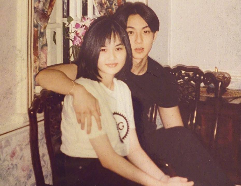 吴尊带藏了15年的妻子录《婚前21天》，林丽吟24年前后对比照曝光