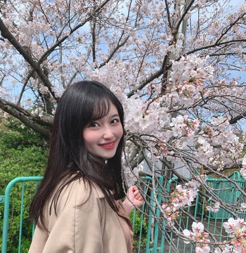 19岁美少女写真偶像桃尻香奈芽下海AV专属出道！