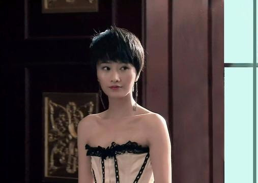 肖涵：佟丽娅闺蜜，演过慕容云朵，但最忘不了她演抢姐夫的小姨子